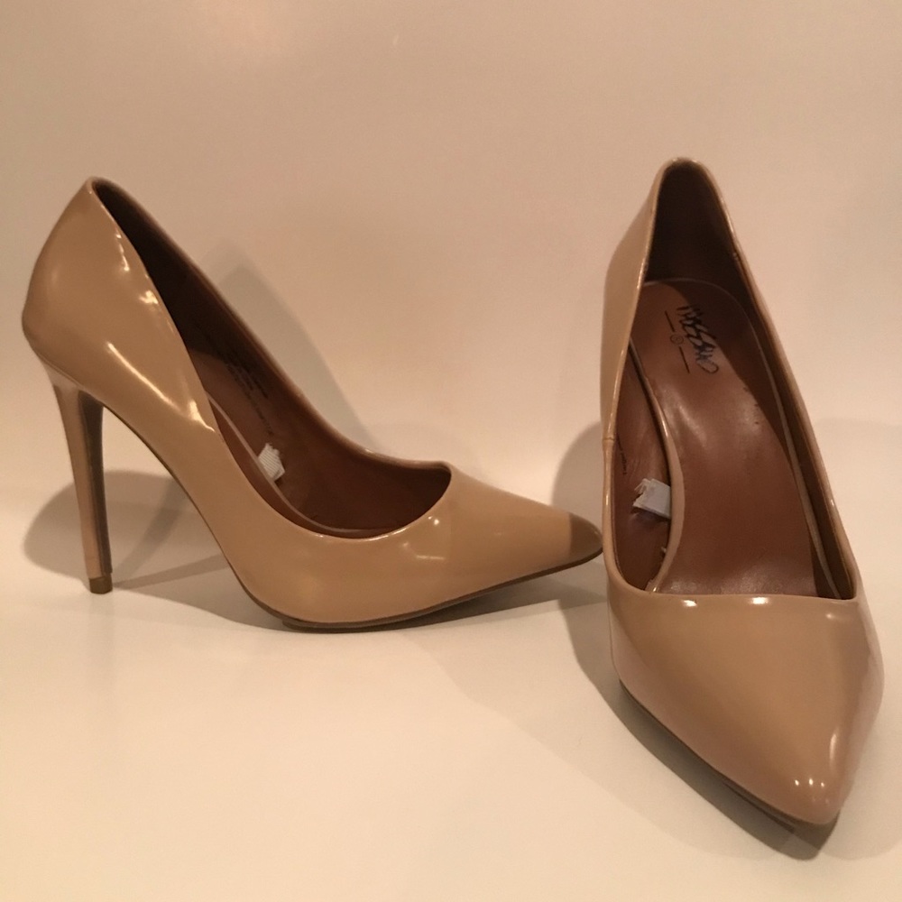 Nude heels